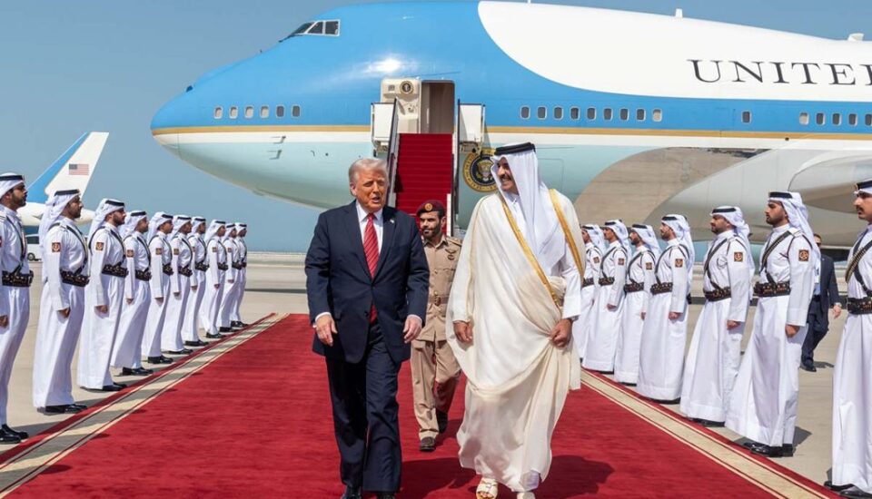 Illustration of Catalina holding a symbolic diplomatic gift, representing cultural gestures and global soft power